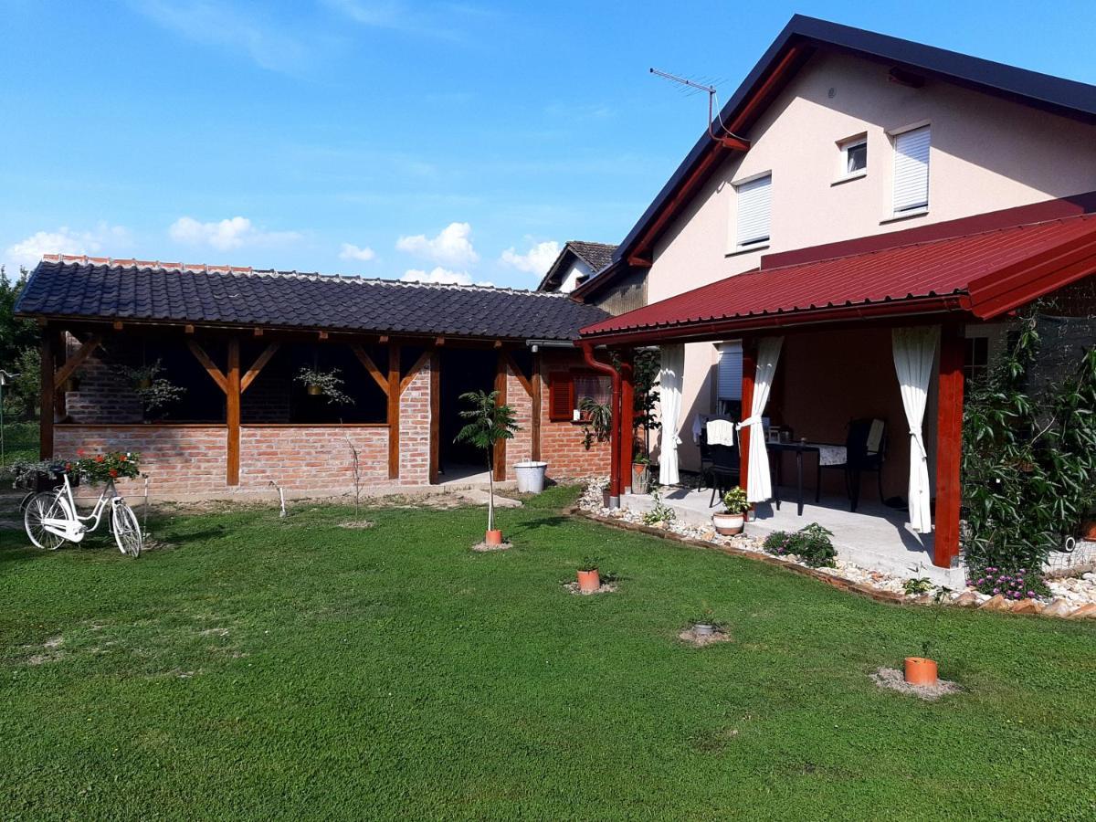 Studio Apartmani "Stimac" Garesnica Exterior foto